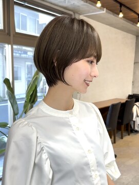 ハルキミナト ジャパン トウキョウ(HARUKI MINATO japan TOKYO) 20代30代40代50代/丸みショート/クビレ/前髪あり/表参道