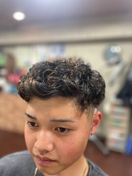 アップ(UP) スペインカール