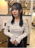 耳掛け黒髪ストレート