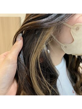 アッシュ 北千住店(Ash) 抜きっぱなしインナーカラー