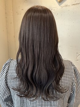 サロン ド ソーホー 蕨(Salon de SOHO)の写真/【新規カット+アロマシャンプー¥4400】時間が経ってもおさまりが良い◎髪を綺麗に伸ばしたい方におススメ♪