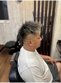 スキンフェード＋ハイライト