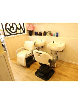 印象を左右する眉毛☆自然でカッコ良く、ON/OFFともに好印象♪清潔感漂う大人男性に仕上げます！