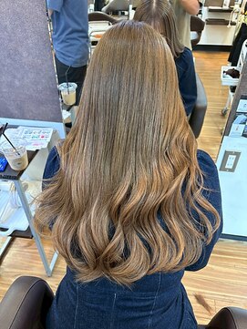 アンククロス 青山店(ANKH CROSS) 艶髪ウェーブ/髪質改善/透明感カラー/カーキアッシュ