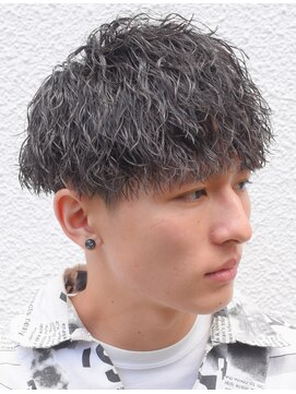 フリーク バーバーショップ 都島店(FREAK BARBER SHOP) MEN’S HAIR/ブルーブラック/フェザーパーマ/サーフカール/J