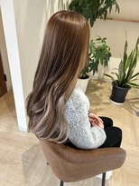 ラトット(Latot)&nbsp;インナーカラー/艶カラー/ブリーチ/ロング