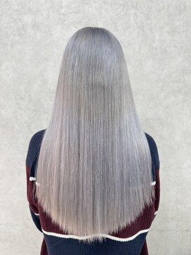 アン ブリーチ 大宮駅東口店(UN BLEACH) シルバーカラー♪