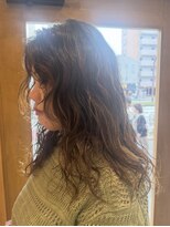 カヴェリ(kaveri)&nbsp;くるくる　パーマ　ムース仕上げ