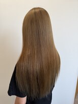 シロ(shiro.)&nbsp;ブリーチオンカラーでつくる柔らかベージュる
