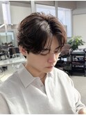 毛流れヘア金髪ナチュラルセンターパートツーブロック