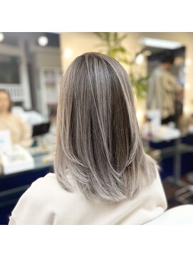 ヘアースタジオ ハーフバック 高尾店(HAIR STUDIO HALF BACKS×１/2) ナチュラルバレイヤージュ