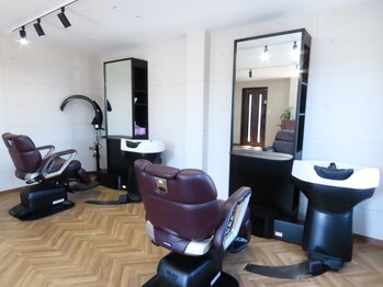 アメカジヘアー(アメガジ hair)の写真/世代問わず通いやすいアットホームな空間で、あなただけの特別なサロンタイムをお届け◇