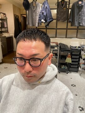 ルドローブラントオオサカ(LUDLOW BLUNT Osaka) 【LUDLOW　BLUNT】ハイフェードカット　バーバーヘア　クロップ