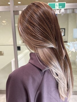 ビスポーク(BESPOKE) ブリーチなし ミルクティー×ブリーチあり ホワイトミルクティー