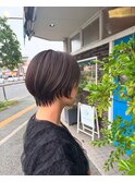 襟足タイト×丸みシルエットショート