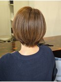 オリーブベージュショートボブ