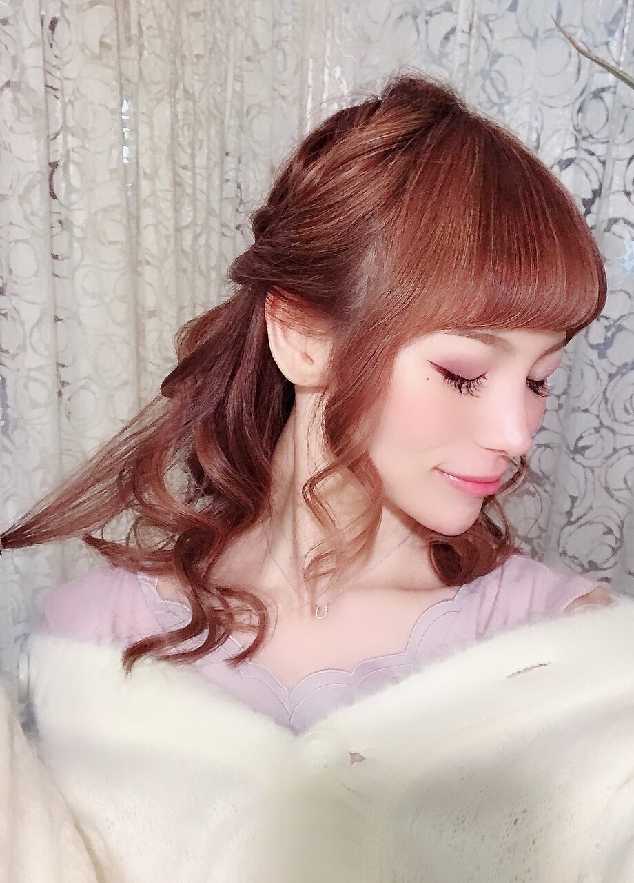 ディー エメのヘアセットスタイル