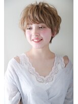 コム(com by neolive)&nbsp;ゆるカール　愛され小顔ショート