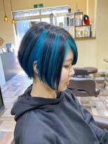 サムブリッジ(SOMEBRIDGE)&nbsp;★☆ハイインナーカラー×ターコイズ×ボブ☆★SOMEBRIDGE亀有）