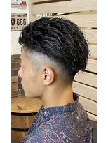 ヴェルゴ(vellgo)&nbsp;ツイストパーマとオールバックスタイリング！