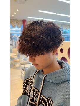 シュウ(shu) 重めマッシュ縦落ちツイストスパイラル