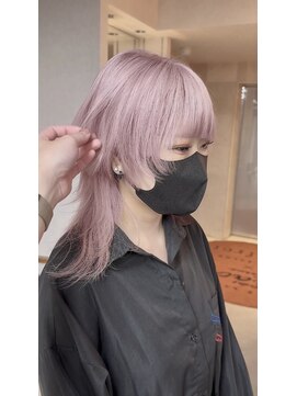 ティント 梅田(Tint) 【TOMOKI】ペールピンク/ロングウルフ《大阪梅田駅》