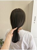 オリーブベージュ