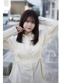 ストレートで可愛いセミロングヘア