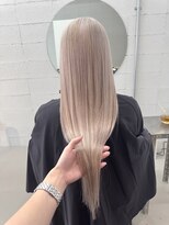 イロ(iro.)&nbsp;ホワイトベージュ