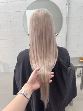 イロ(iro.) ホワイトベージュ