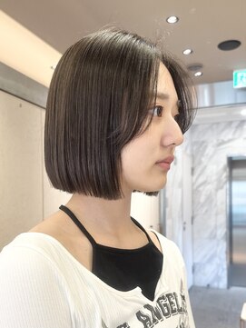 リール 銀座(R'EEL) ばっさりイメチェン!顔まわりのあるぱつっと大人ボブ!