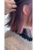 ラベンダーピンクのインナーカラー×ボブ