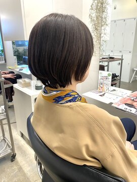アコロン(acoron) ショート 新宿/新宿三丁目/髪質改善/透明感カラー/ショート