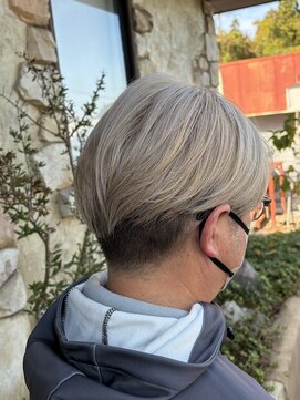 ブレスヘアー(Breath hair) ブリーチヘア※２回以上ブリーチ必要