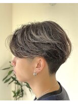 リッツ(RITZ)&nbsp;センターパート×テーパーフェード