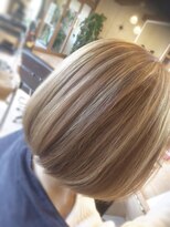 マリブ ヘアリゾート 伊勢崎本店(malibu hair resort) ボブ&インナーカラー/ボブショート/ミルクティーベージュ