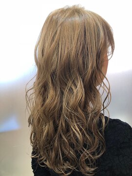 モードケイズ 阿倍野店(MODE K’s) ベージュカラー