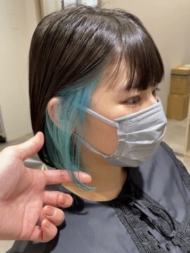 ツキ 横浜店(tuki) ミントグリーン×インナーカラー×イヤリングカラー