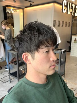 フランクスバーバーザスタンド(Frank’s barber the stand) スペインカール/スパイキーショート/フェザーパーマ/飯田橋トF