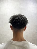 アヴァンセ(Avancer)&nbsp;3mmツーブロックのツイストパーマ/メンズ/カット/ショート