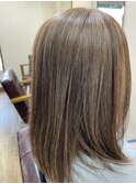 明るめグレイヘアカラー