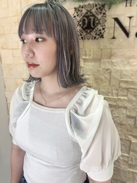 ナトゥーラ 八事店(Natura) シースルー前髪ハイトーンカラーミディアムボブ