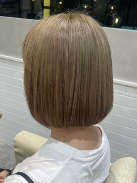 ザザ シンジュク(ZA/ZA shinjuku) グレージュボブスタイル