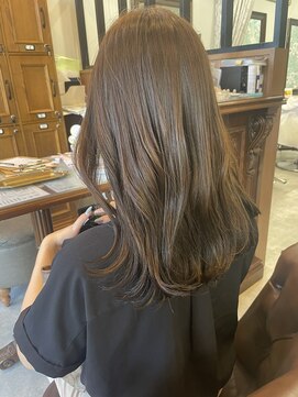 ハグヴィアン(HUG BIEN) アッシュベージュ