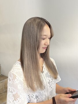 バズ(BUZZ) 透明感グレージュ