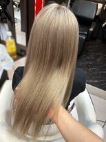 フェイスティ(feisty) beige