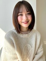 ヴェイン 渋谷(vain)&nbsp;20代 切りっぱなしボブ ぱっつん前髪 透明感カラー 内巻きボブ