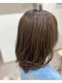 極細ハイライト!ミディアムレイヤーカット