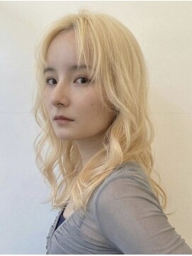 ミンクスリッカ 表参道(MINX RICCa) ハイトーンカラーで作るベージュブロンド