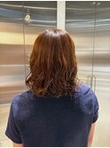 透け感シナモンブラウン×ゆるウェーブミディ